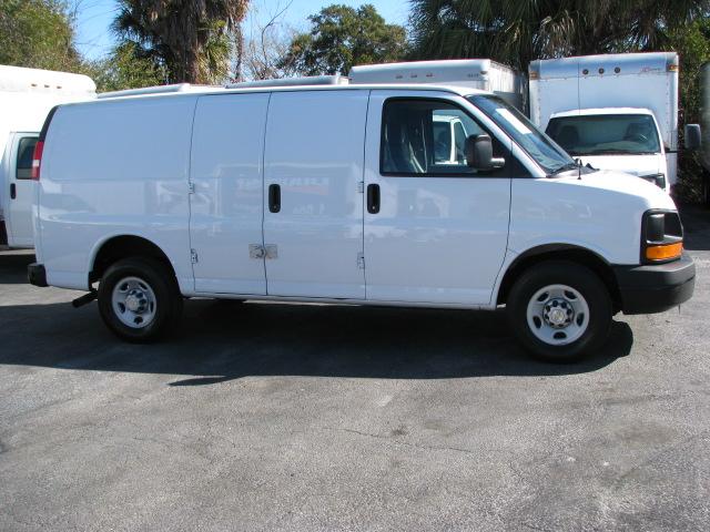 Chevrolet Express 2009 photo 1