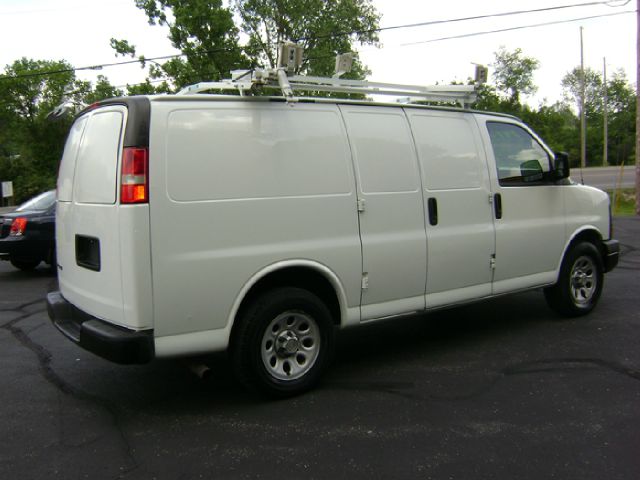 Chevrolet Express 2009 photo 1