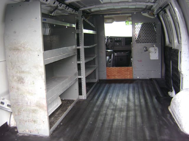 Chevrolet Express 2009 photo 10