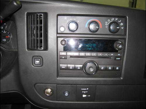 Chevrolet Express 2009 photo 2
