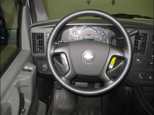 Chevrolet Express 2009 photo 4