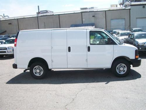 Chevrolet Express 2009 photo 2