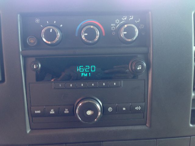 Chevrolet Express 2009 photo 31