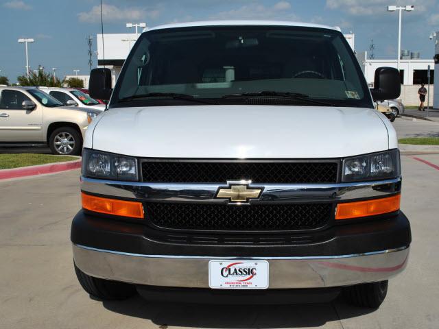 Chevrolet Express 2009 photo 1