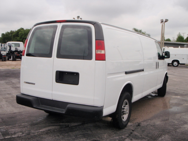 Chevrolet Express 2009 photo 7
