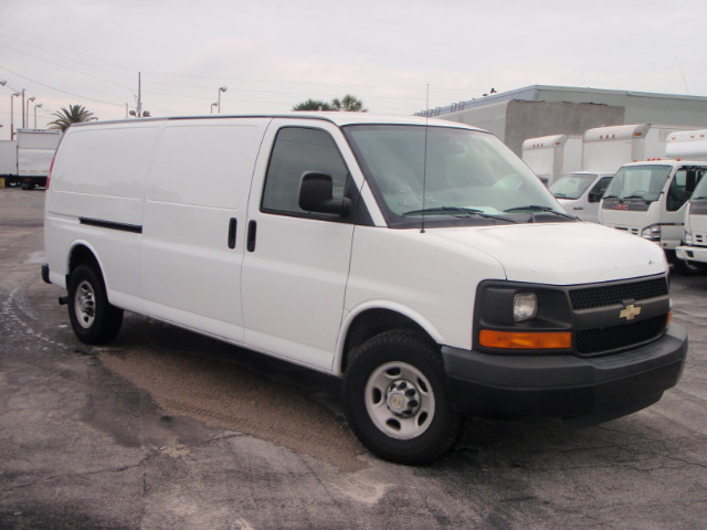 Chevrolet Express 2009 photo 9