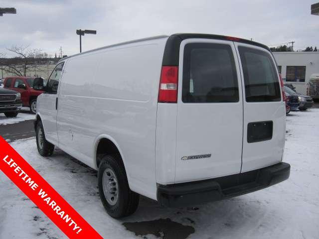 Chevrolet Express 2009 photo 1