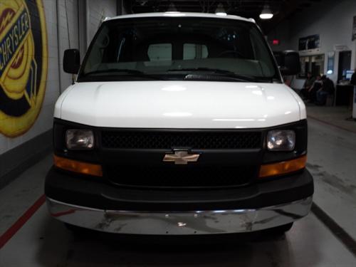 Chevrolet Express 2009 photo 2