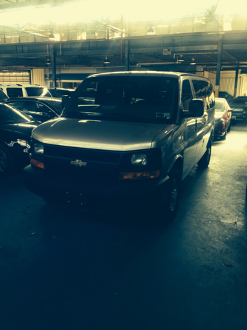 Chevrolet Express 2009 photo 2