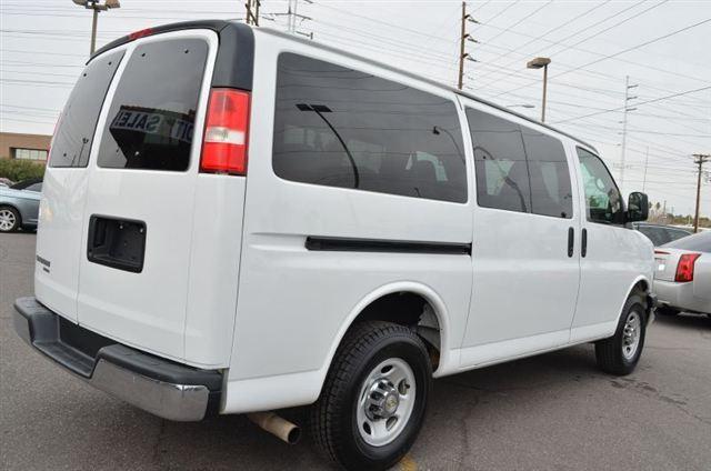 Chevrolet Express 2009 photo 3