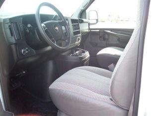 Chevrolet Express 2009 photo 2