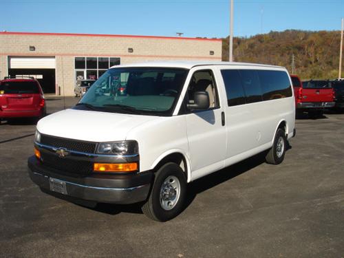 Chevrolet Express 2009 photo 2