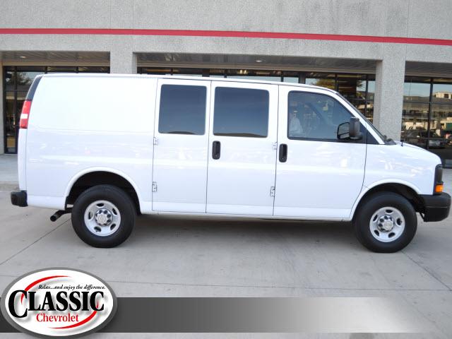 Chevrolet Express 2009 photo 1