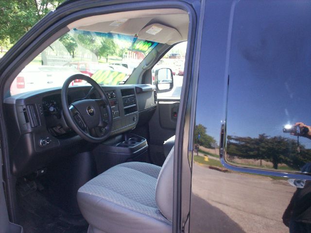 Chevrolet Express Coupe 4D Passenger Van