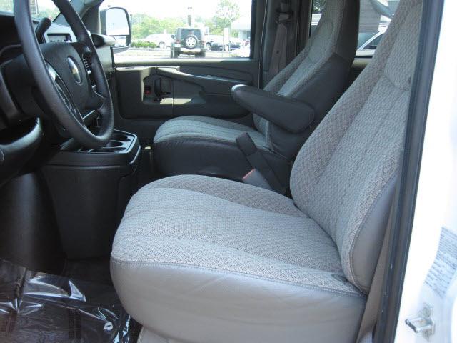 Chevrolet Express 2009 photo 3