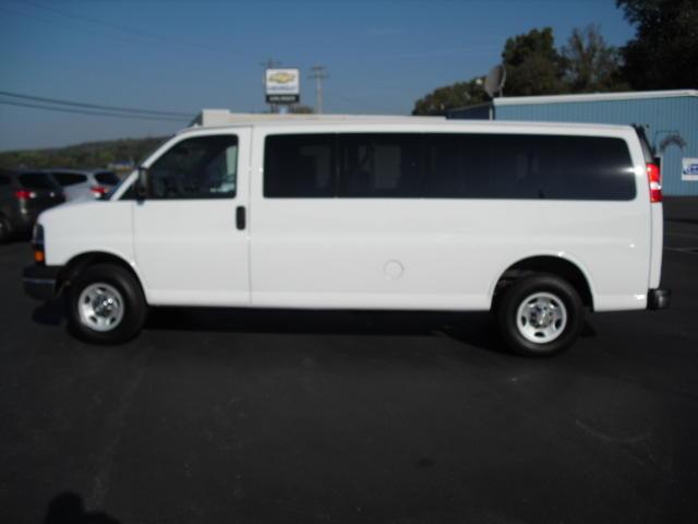 Chevrolet Express 2009 photo 3