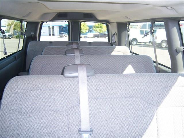 Chevrolet Express 2009 photo 1