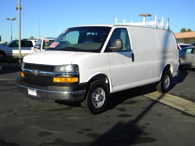 Chevrolet Express Leather / Sunroof Passenger Van