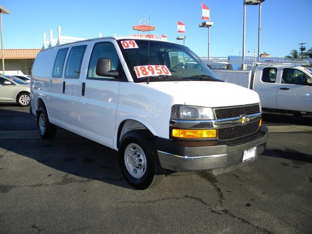 Chevrolet Express 2009 photo 2
