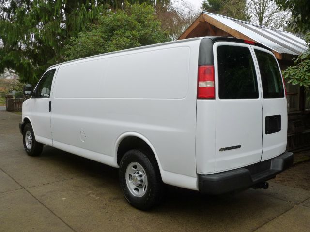 Chevrolet Express 2009 photo 4