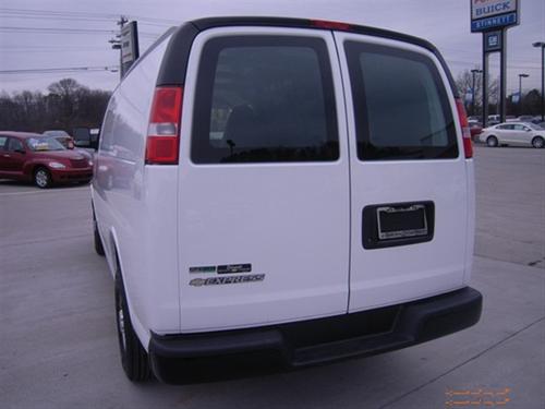 Chevrolet Express 2010 photo 1