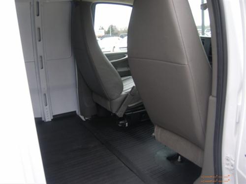 Chevrolet Express 2010 photo 5