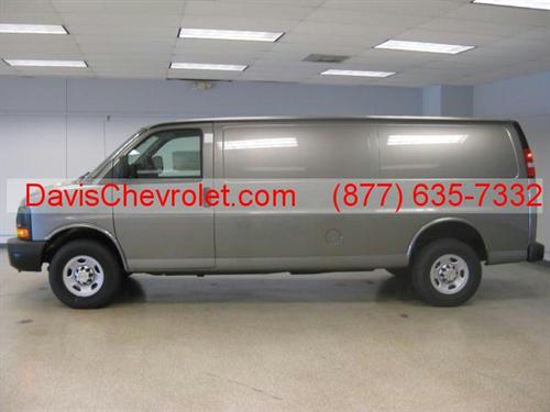 Chevrolet Express 2010 photo 2
