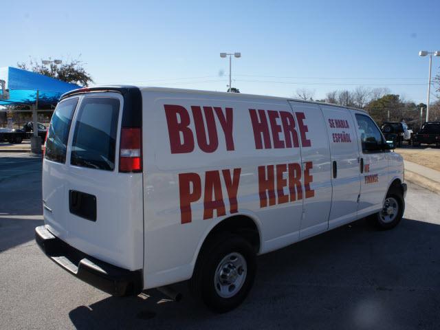 Chevrolet Express 2010 photo 3
