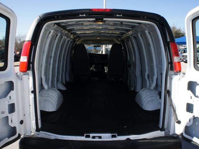Chevrolet Express 2010 photo 4