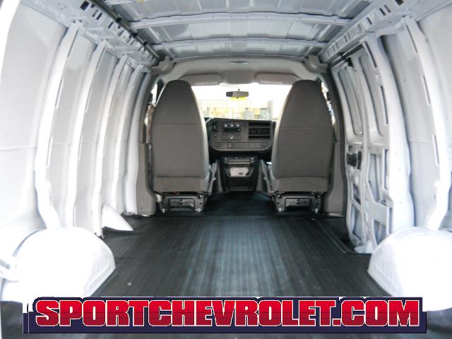 Chevrolet Express 2010 photo 4