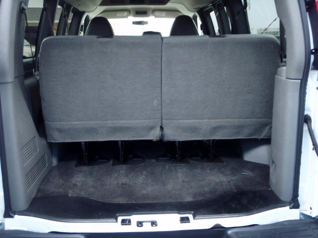 Chevrolet Express 2010 photo 1