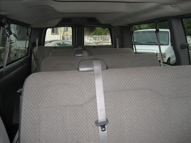 Chevrolet Express 2010 photo 4