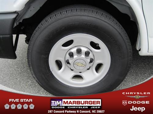 Chevrolet Express 2010 photo 3