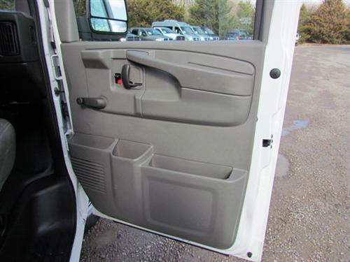 Chevrolet Express 2010 photo 3