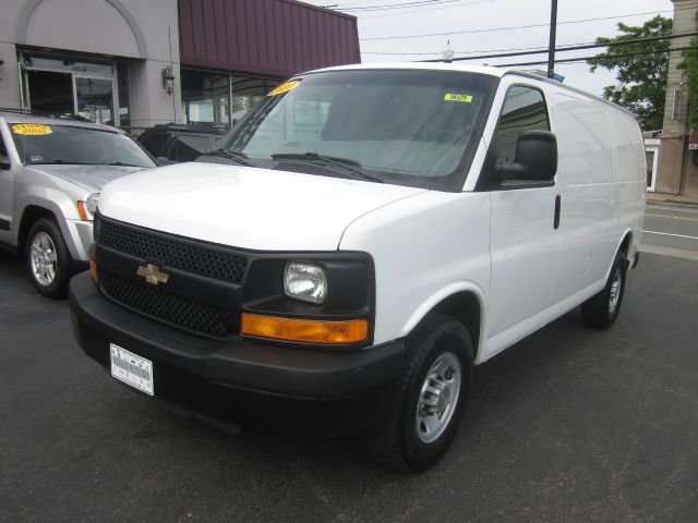 Chevrolet Express 2010 photo 7