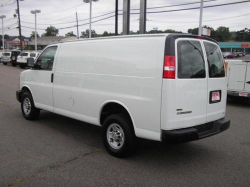 Chevrolet Express 2010 photo 3