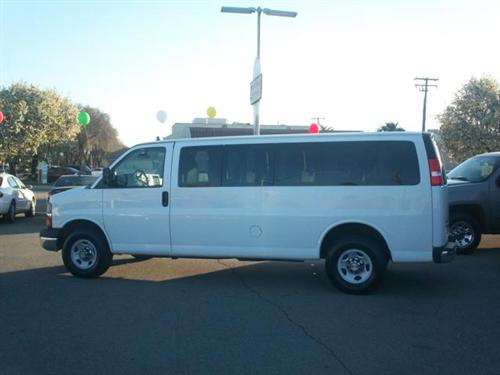Chevrolet Express 2010 photo 3