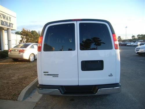 Chevrolet Express 2010 photo 4