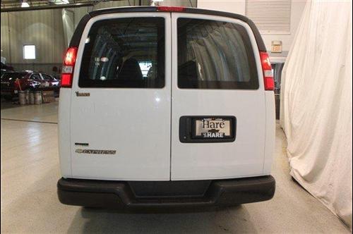 Chevrolet Express 2010 photo 3
