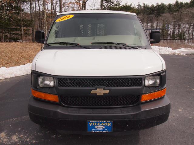 Chevrolet Express 2010 photo 3