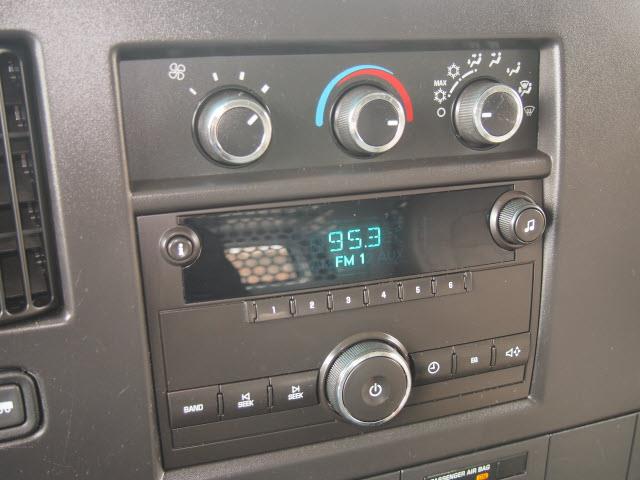 Chevrolet Express 2010 photo 4