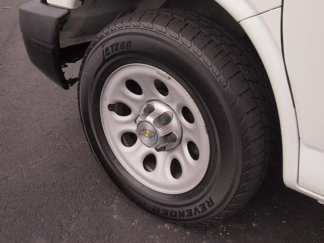 Chevrolet Express 2010 photo 7