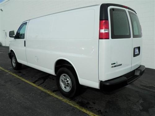 Chevrolet Express 2010 photo 3