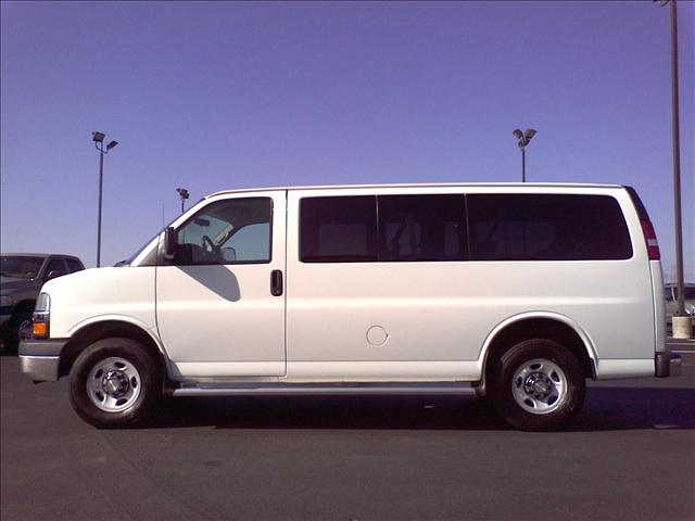 Chevrolet Express 2010 photo 4