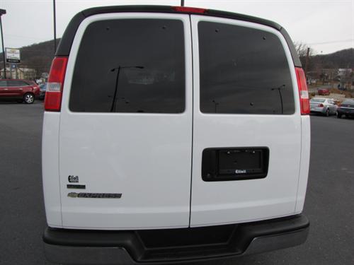 Chevrolet Express 2010 photo 3