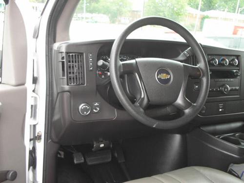Chevrolet Express 2010 photo 4