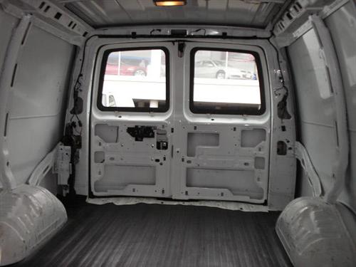 Chevrolet Express 2010 photo 5