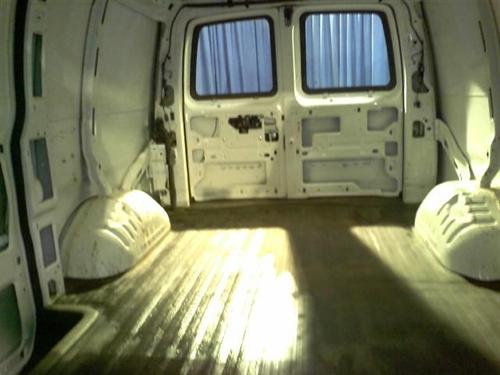 Chevrolet Express 2010 photo 4