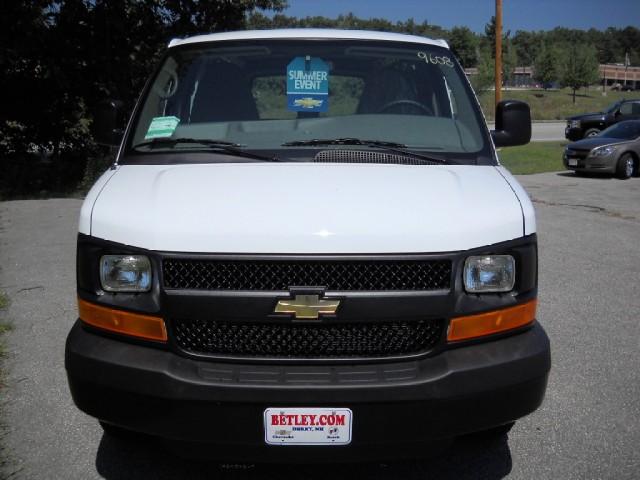Chevrolet Express 2010 photo 1