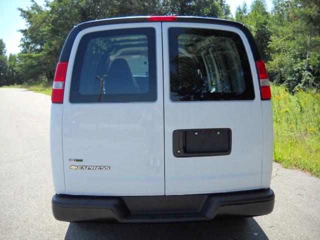 Chevrolet Express 2010 photo 4